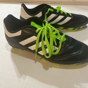 Adidas youth soccer cleats size 4y